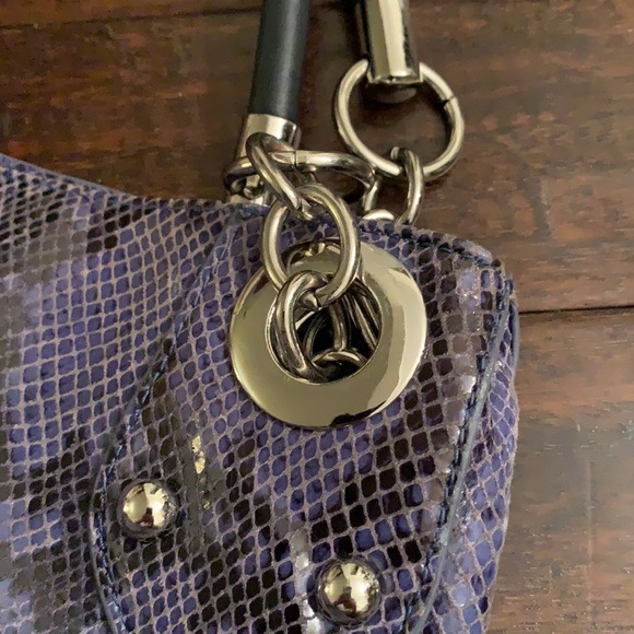 Cynthia Rowley Purplish Blue Leather Snakeskin Print Shoulder Bag EUC - Picture 3 of 11